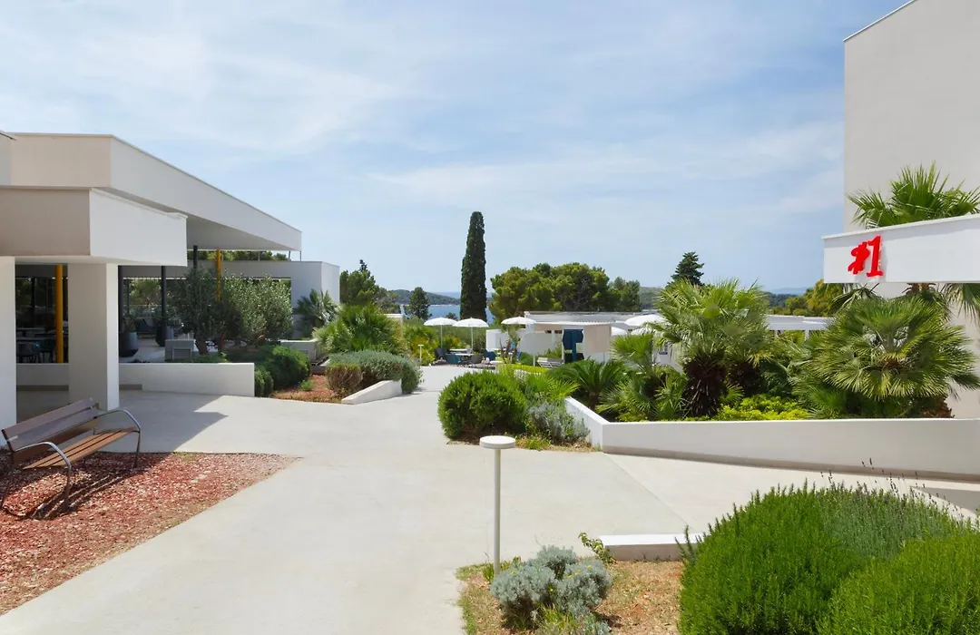 Pharos Hvar Bayhill Hotel-1