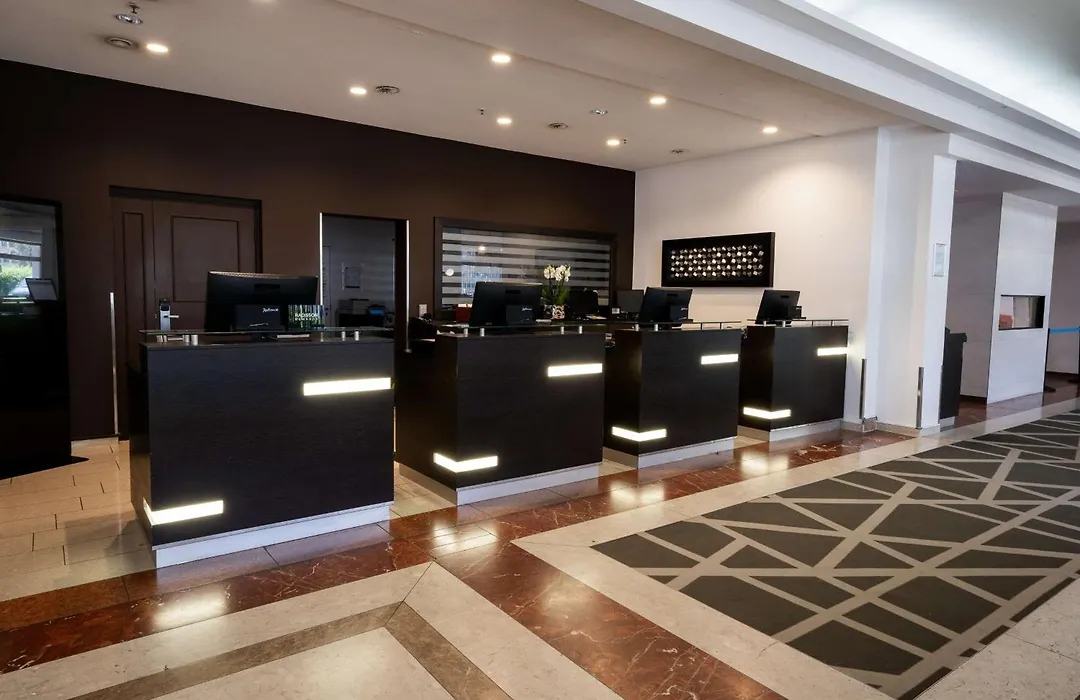 Radisson Blu Conference Hotel, Düsseldorf-1
