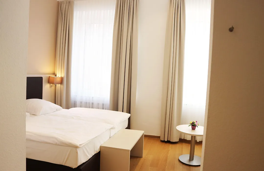 Tante ALMA's Hotel Lasthaus am Ring-1