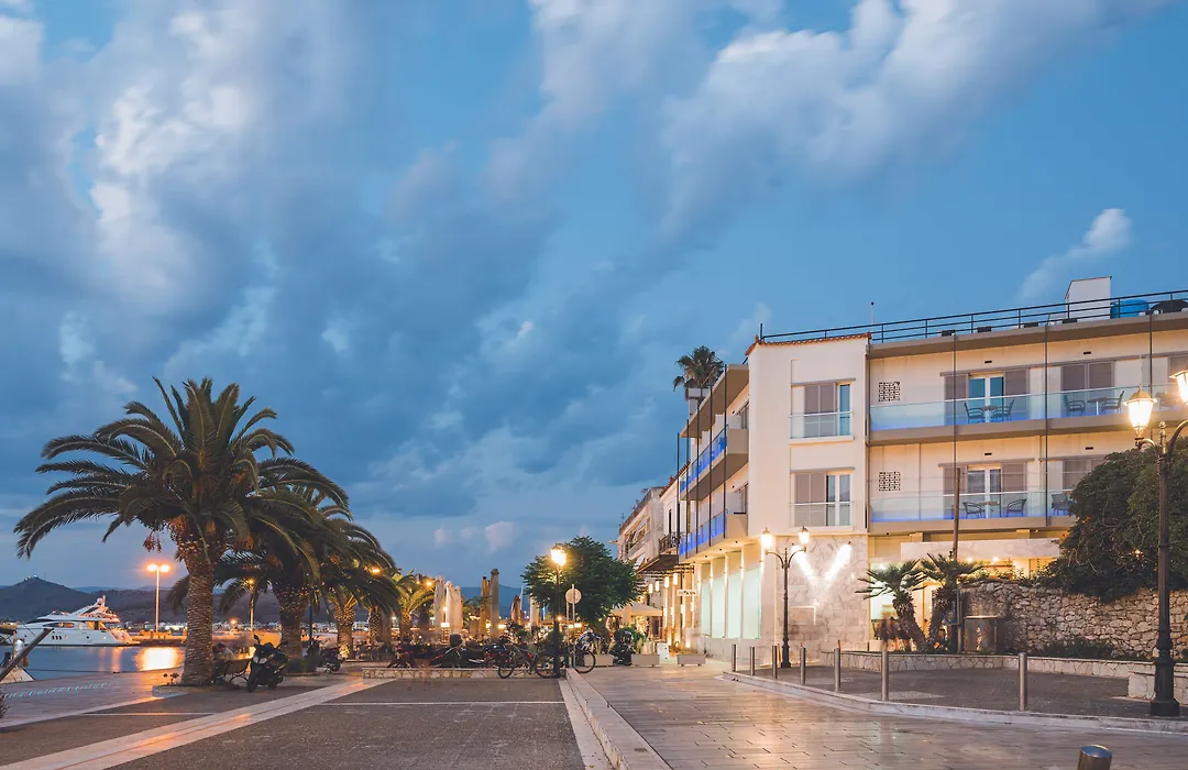 Agamemnon Hotel-1