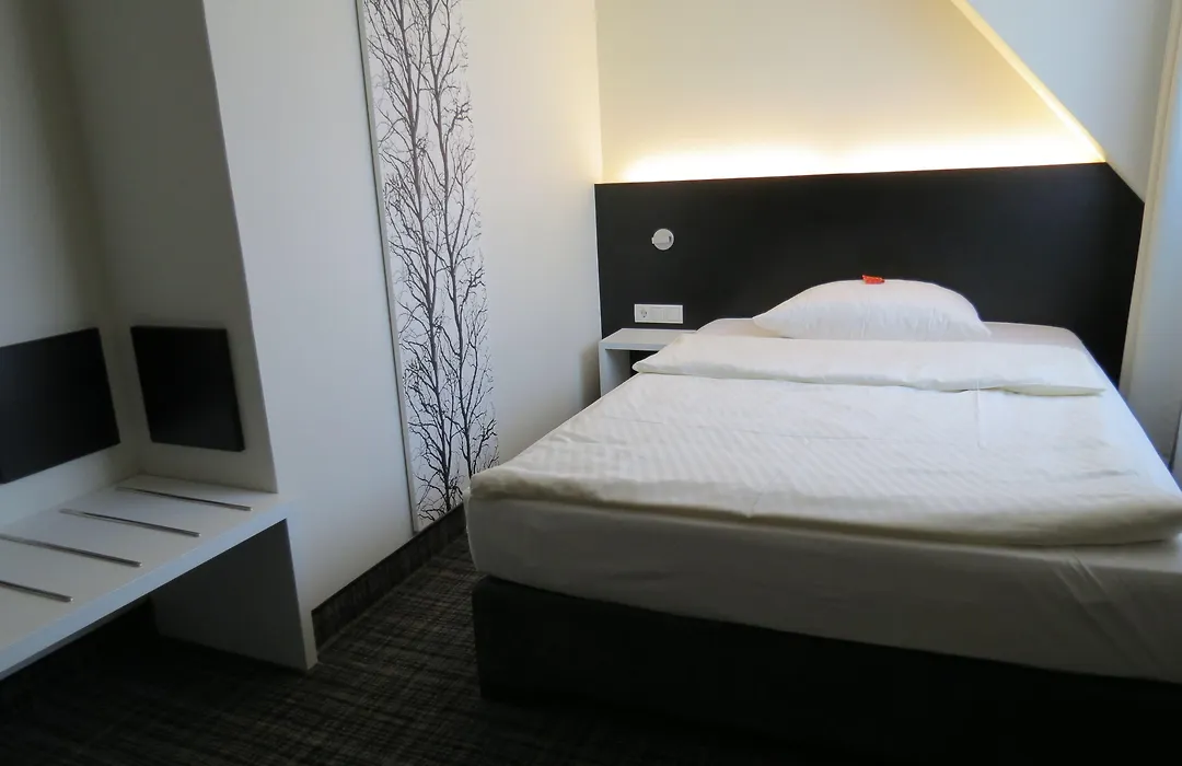 Comfor Hotel Ulm City-1