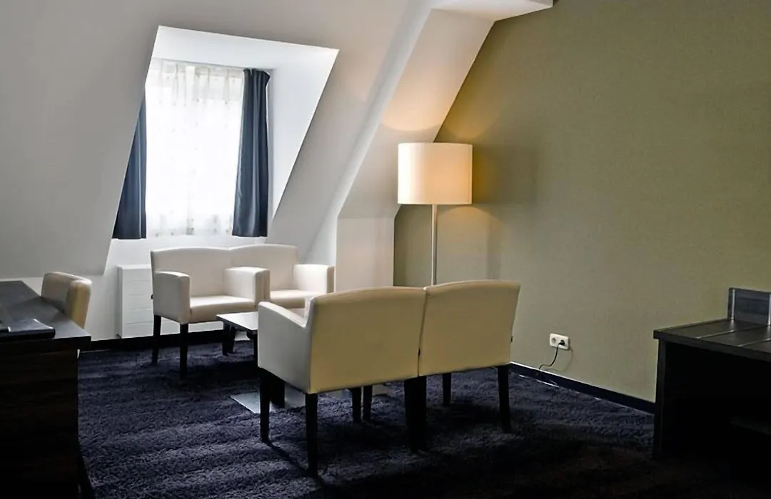 Hotel De Naaldhof-1