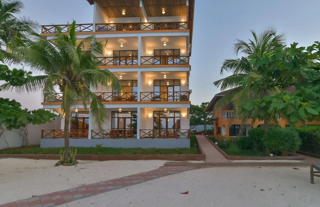 Mnarani Beach Cottages-1