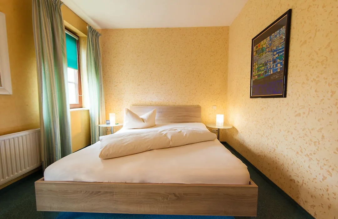Garni-Hotel An der Weide-1