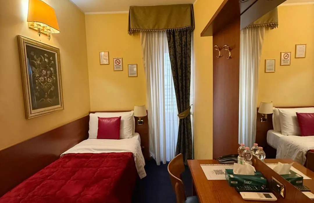 Hotel Fenicia-1