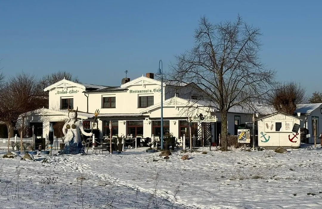 Strand-Hotel Lobbe-1