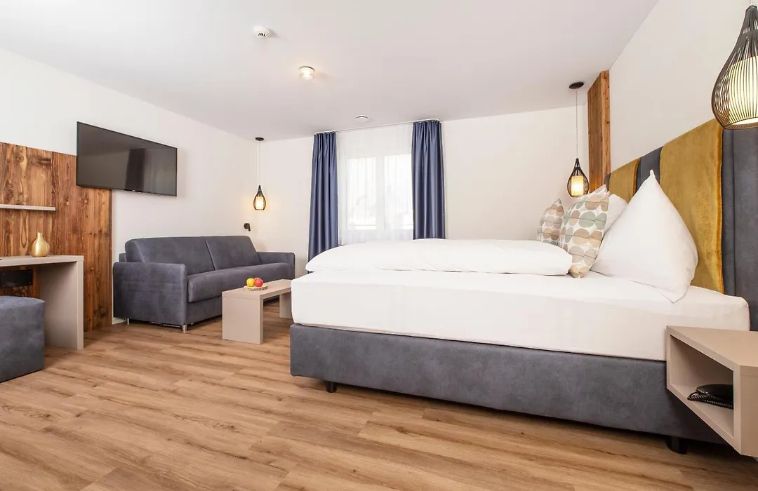 Hotel Engel-1
