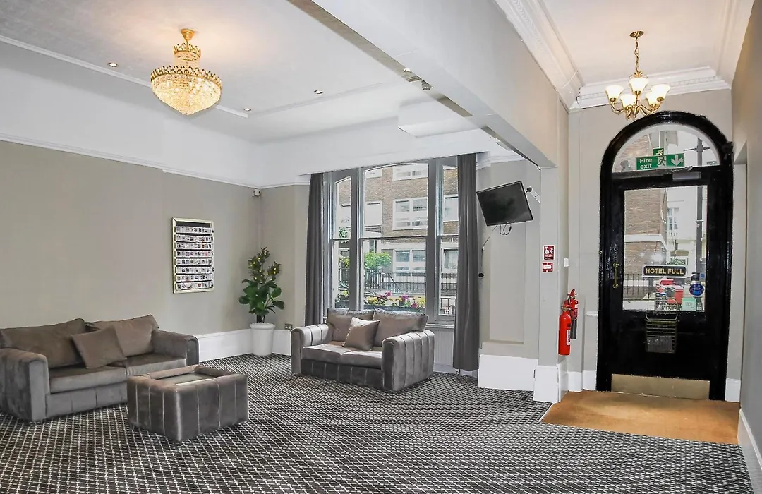 Hyde Park Court Hotel-1
