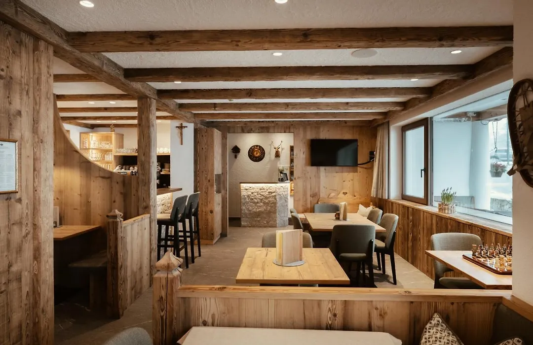 Hotel Edda-1