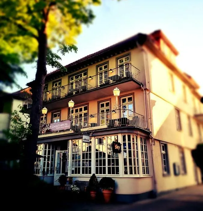 Classicflairhotel Bad Pyrmont-1