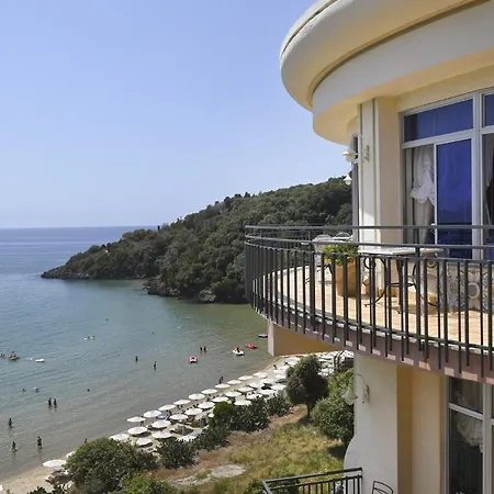 Summit Hotel-2