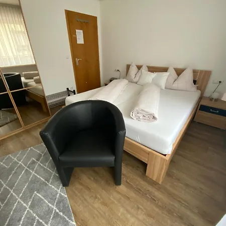 Gästehaus und Ferienwohnung Bächle-2
