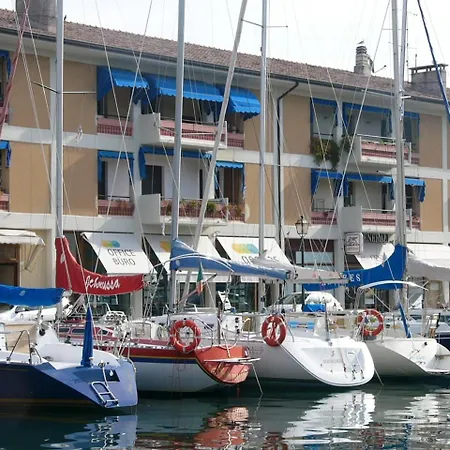 Hotel Serena-3