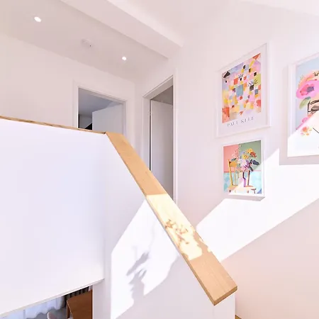 Xzllenz - 4 Schlafzimmer, Zentral, Parken, U-Bahn, 2 Bäder, 4 Smart-TV, optional Einzelbett-3