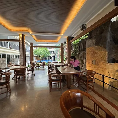 Green Garden Hotel-3