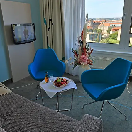 Hotel Am Terrassenufer-2