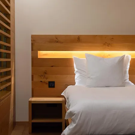 Chetzeron Mountain Hotel-2