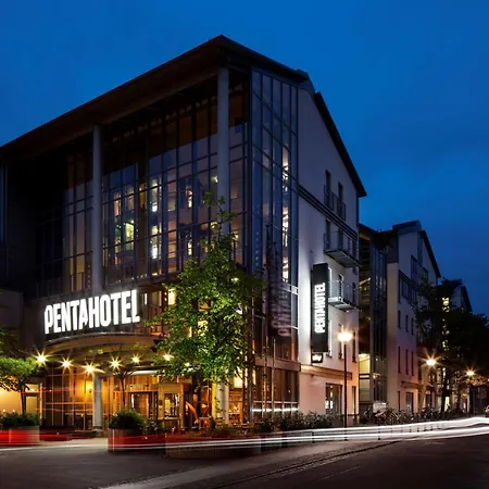 Pentahotel Rostock-2