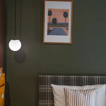 Josh Hotel-2
