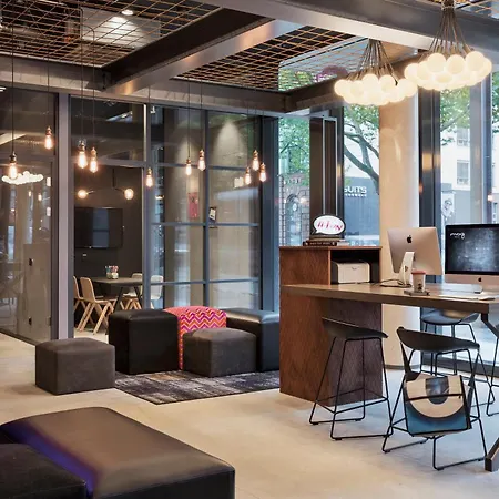 Moxy Frankfurt East-2