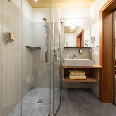 Johan - Rooms & Breakfast Merano-3