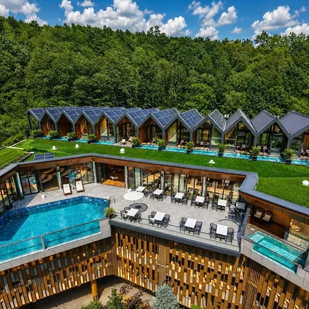 Resort Ujevara E Drinit-3