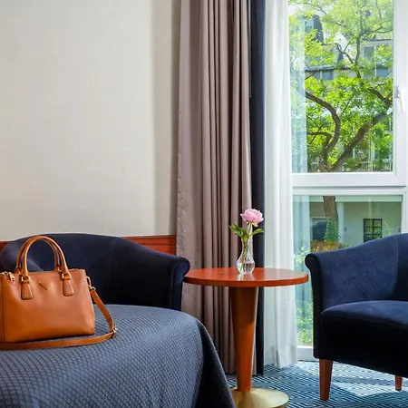 Maritim Hotel Würzburg-3