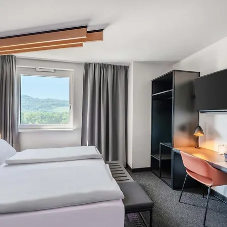 B&B Hotel Freiburg-Süd-3