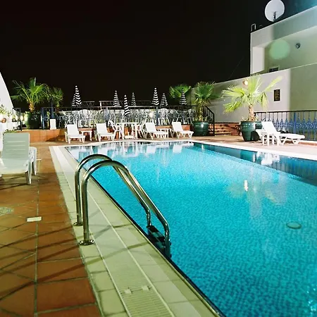 Winchester Grand Hotel Apartment-3
