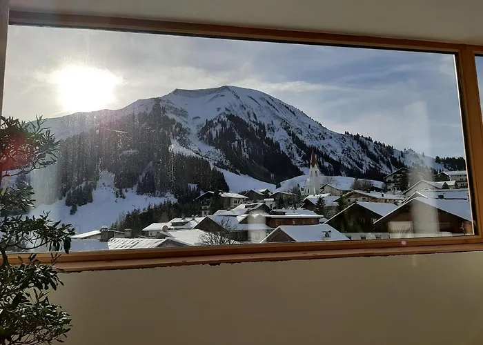 Hotel nahe College: Hideaway Zugspitz Berwang