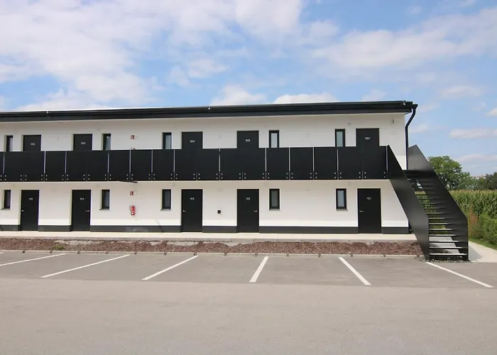 Kuf Hotel By Wmm Hotels
