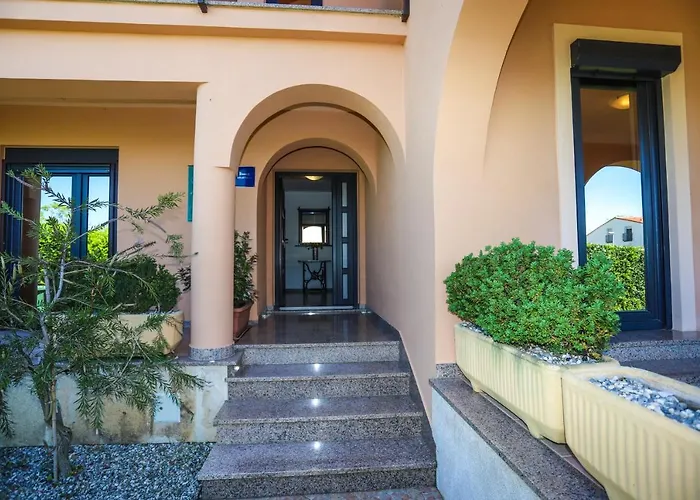 Apartments Villa Irena