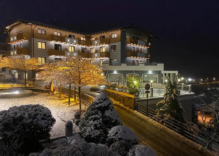 Zentrales Hotel: Ariston Lake View Hotel