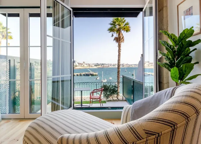 Resort: Westlight Cascais Chalet - Adults Only