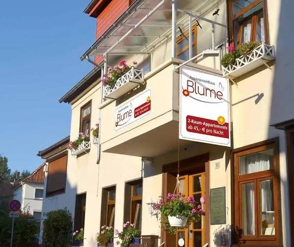 Ferienvermietung: Appartementhaus Blume