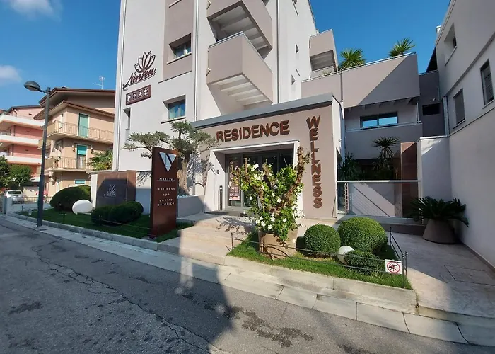 Jacuzzi-Hotel: Ninfea Wellness & Spa Residence