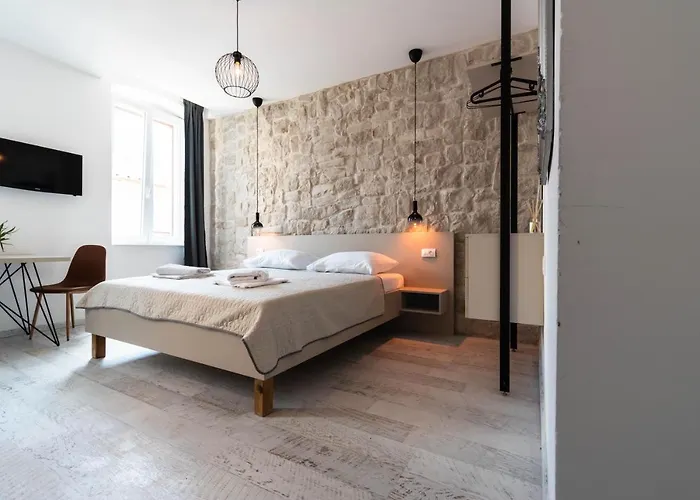 Center Studios Apartments Pula