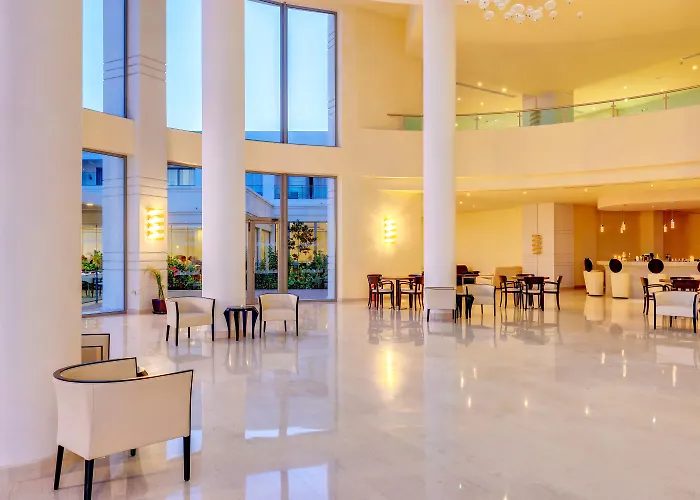 Ping Pong Hotel: Apollo Blue