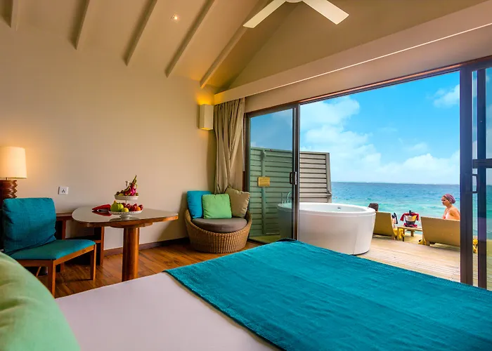 Hotel mit Pool: Centara Ras Fushi Resort & Spa Maldives - Stay 4 Nights Or More And Enjoy 50 Percent Off Speedboat Transfers, Valid For Stays From 6 Apr To 30 Sep 2026 (Adults Only)