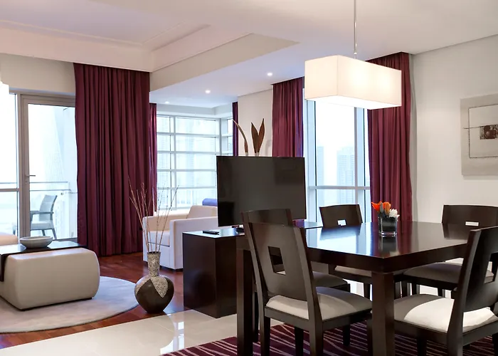 Hotel nahe College: Pullman Dubai Jumeirah Lakes Towers