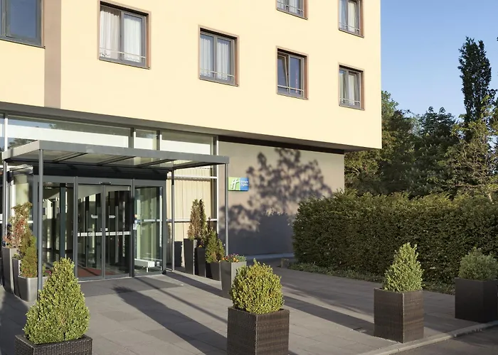 3-Sterne-Hotel: Holiday Inn Express Singen By Ihg