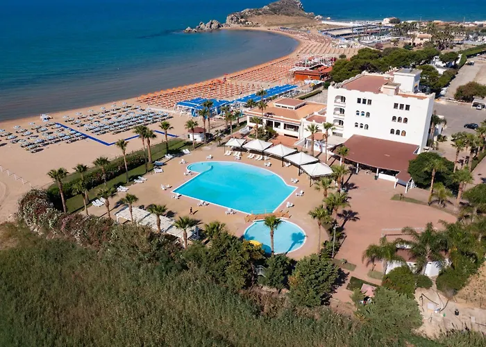 Hotel mit Pool: Hotel Baia D'oro