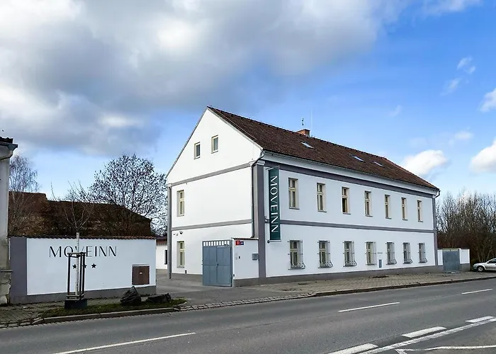 Gästehaus: Penzion Moveinn