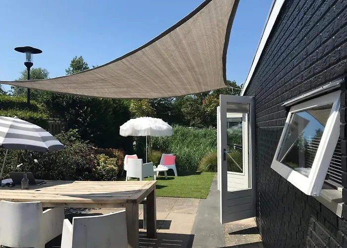 Makkum Beach Resort