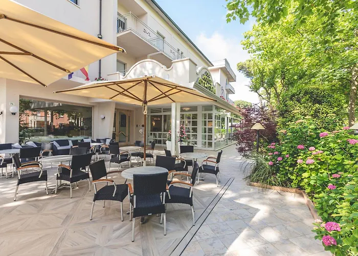 Jacuzzi-Hotel: Hotel Athena