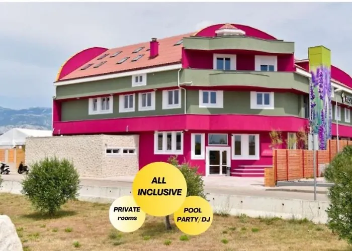 Hostel Zrce All Inclusive- All You Can Drink And Eat! (Adults Only)