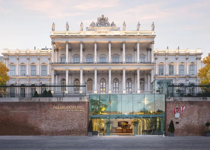 Selbstverpflegung: Palais Coburg Hotel