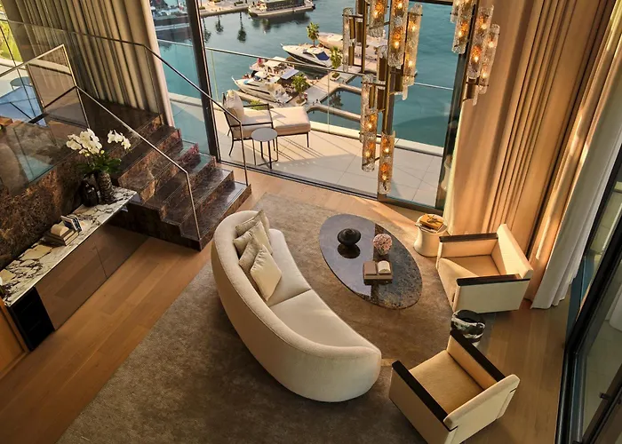 Lana - Dorchester Collection