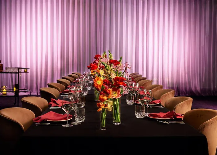 Hotel mit Tennis: W Melbourne