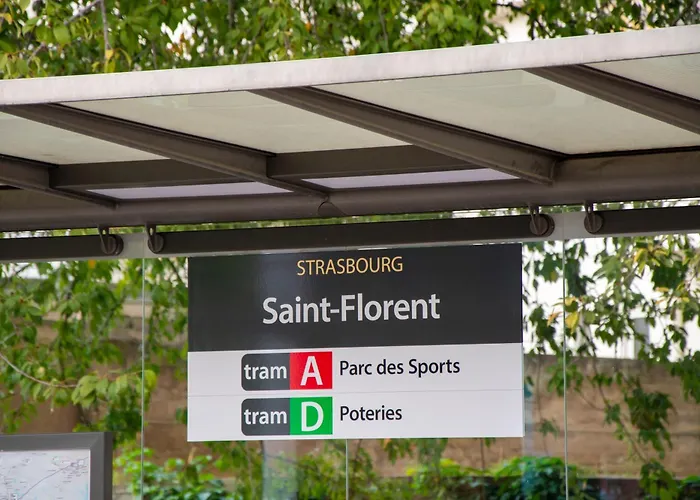 Hotel nahe College: K Hotel